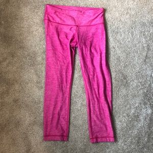 Lululemon pink crop leggings